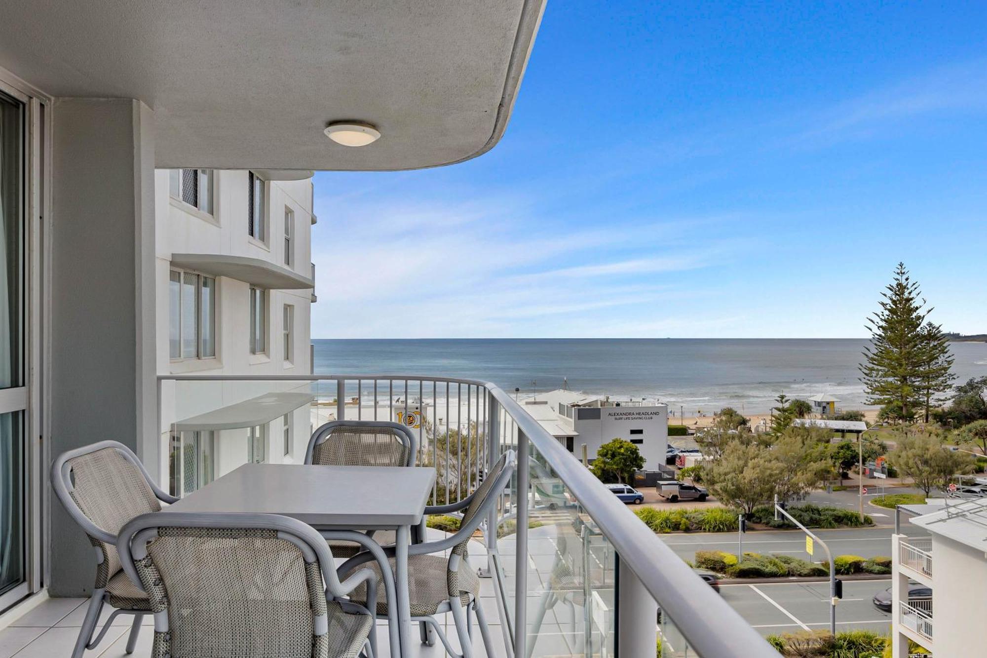 Mandolin Beachfront Resort Alexandra Headland Esterno foto